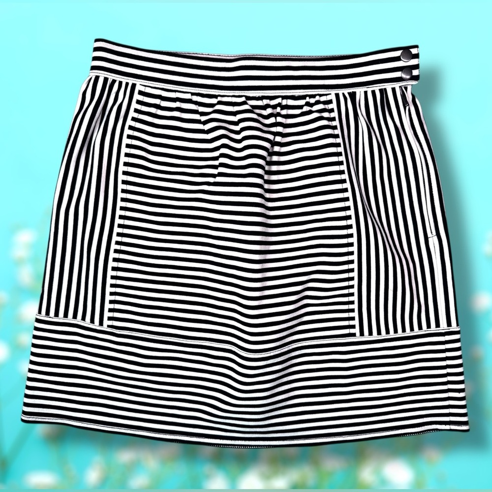 ✨MADEWELL✨ Striped Black & White Mini Skirt